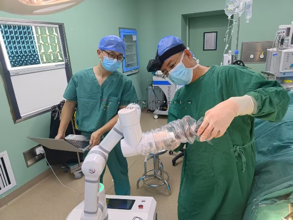 【病例分享】胫腓骨下端骨折——机器人辅助下复位及外固定架固定